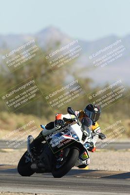 media/Oct-25-2025-Race Pace (Sat) [[47cce5476f]]/Non Verified (1st 20 Minutes of Every Hour)/4-Turn 2 (1112am)/